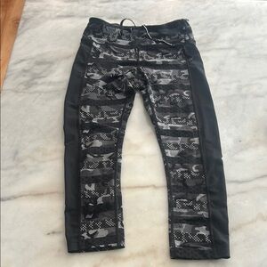 Nike Black and Gray Camo Leggings for Active Wear